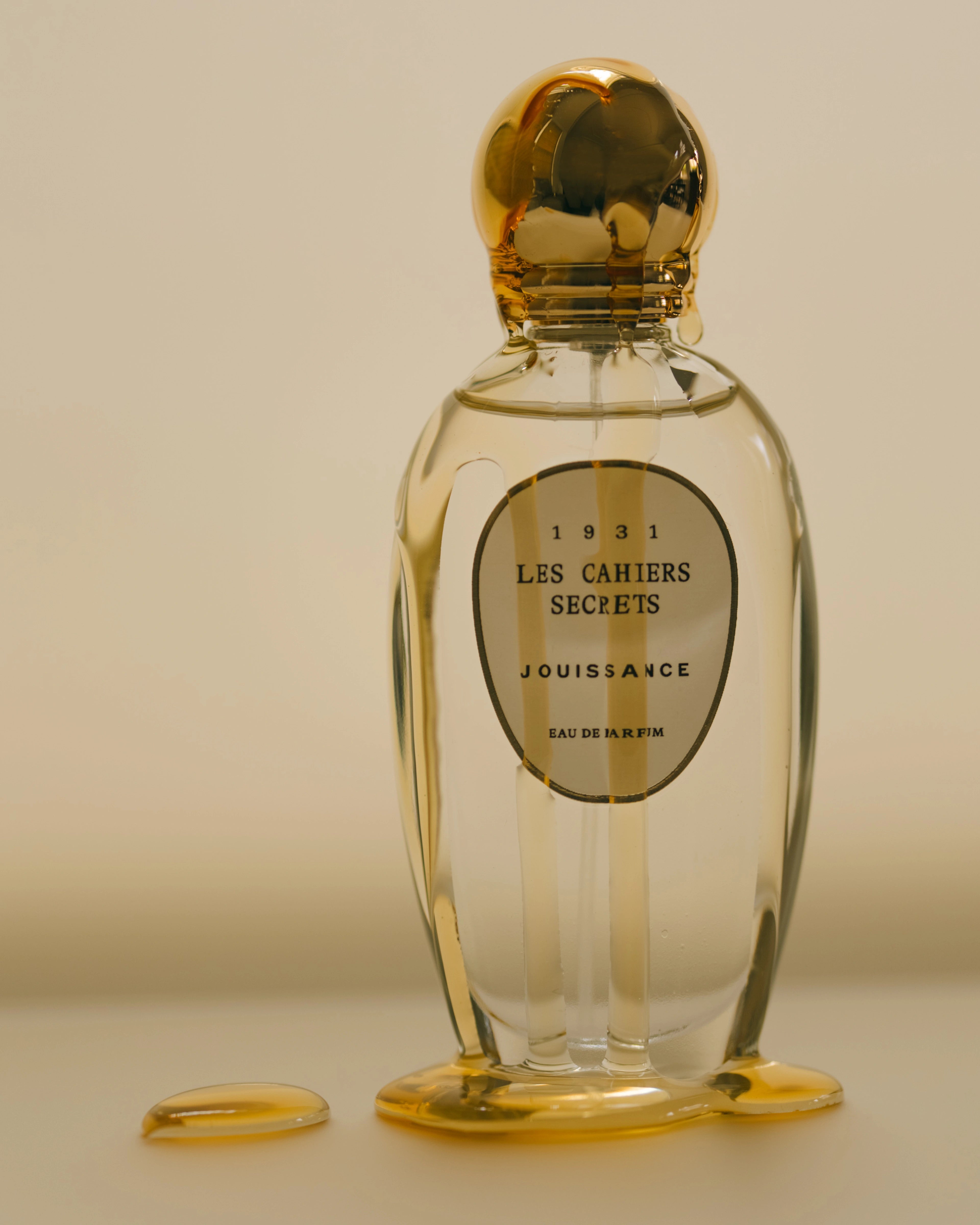 Jouissance Les Cahiers Secrets Eau de Parfum - Stèle