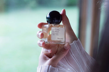 Racyne La Terre, La Nuit Eau de Parfum - Stèle