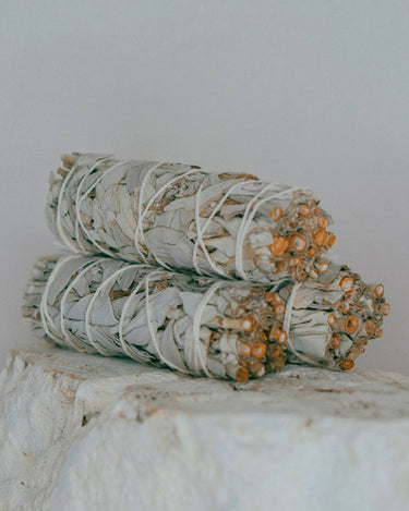 Sun Dried Sage Smudge Stick Bundle - Stèle