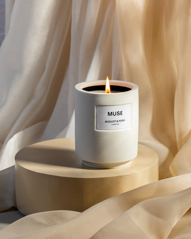 August & Piers Muse Candle - Stèle